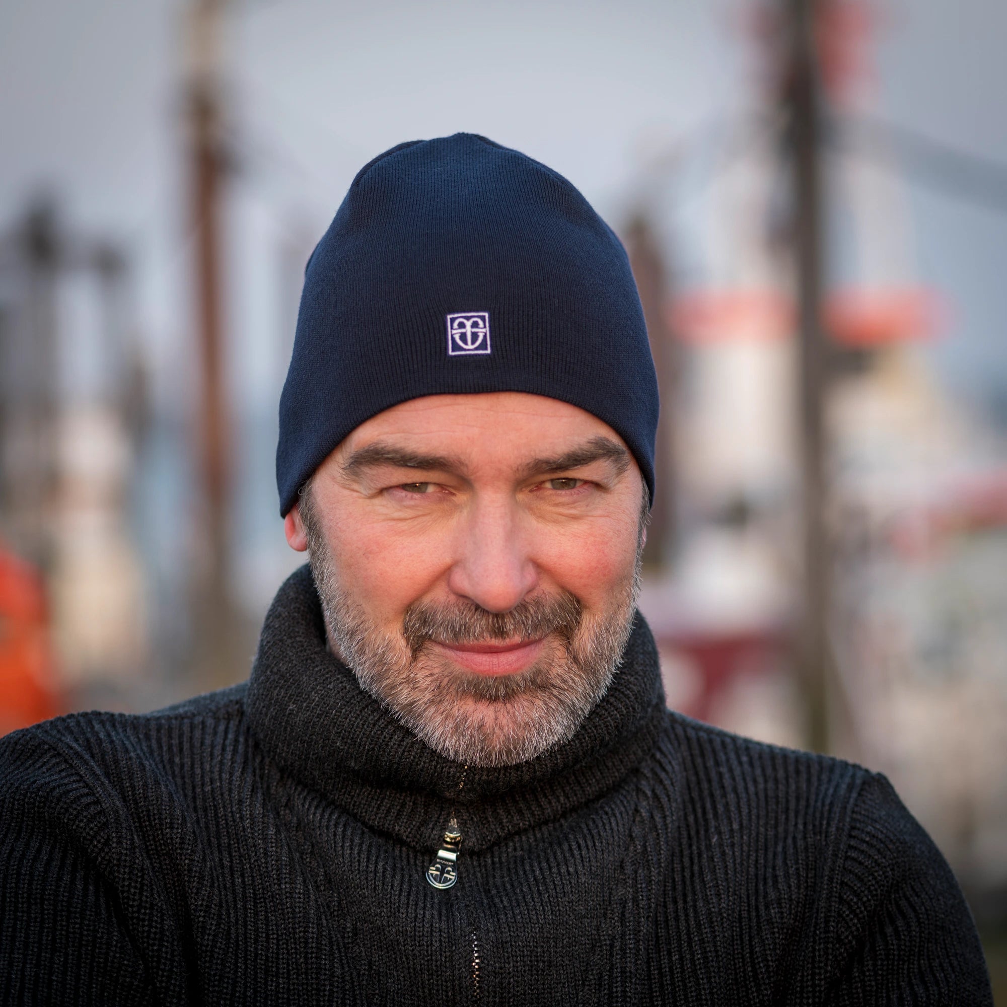 Feine Mütze glatt