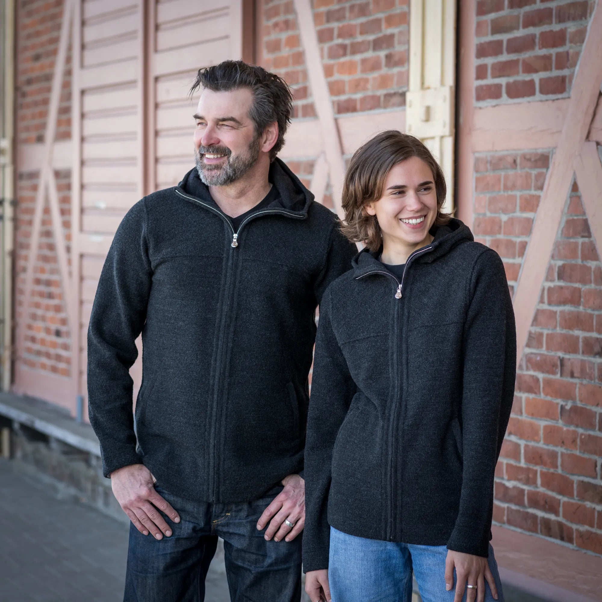 Jacke leicht mit Kapuze