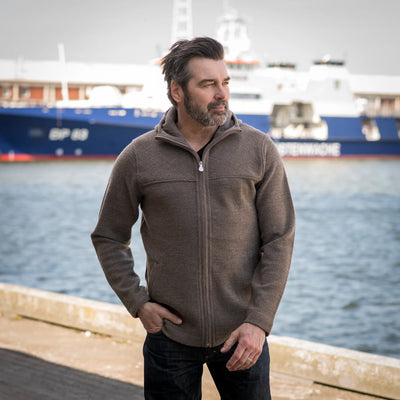 Jacke leicht mit Kapuze