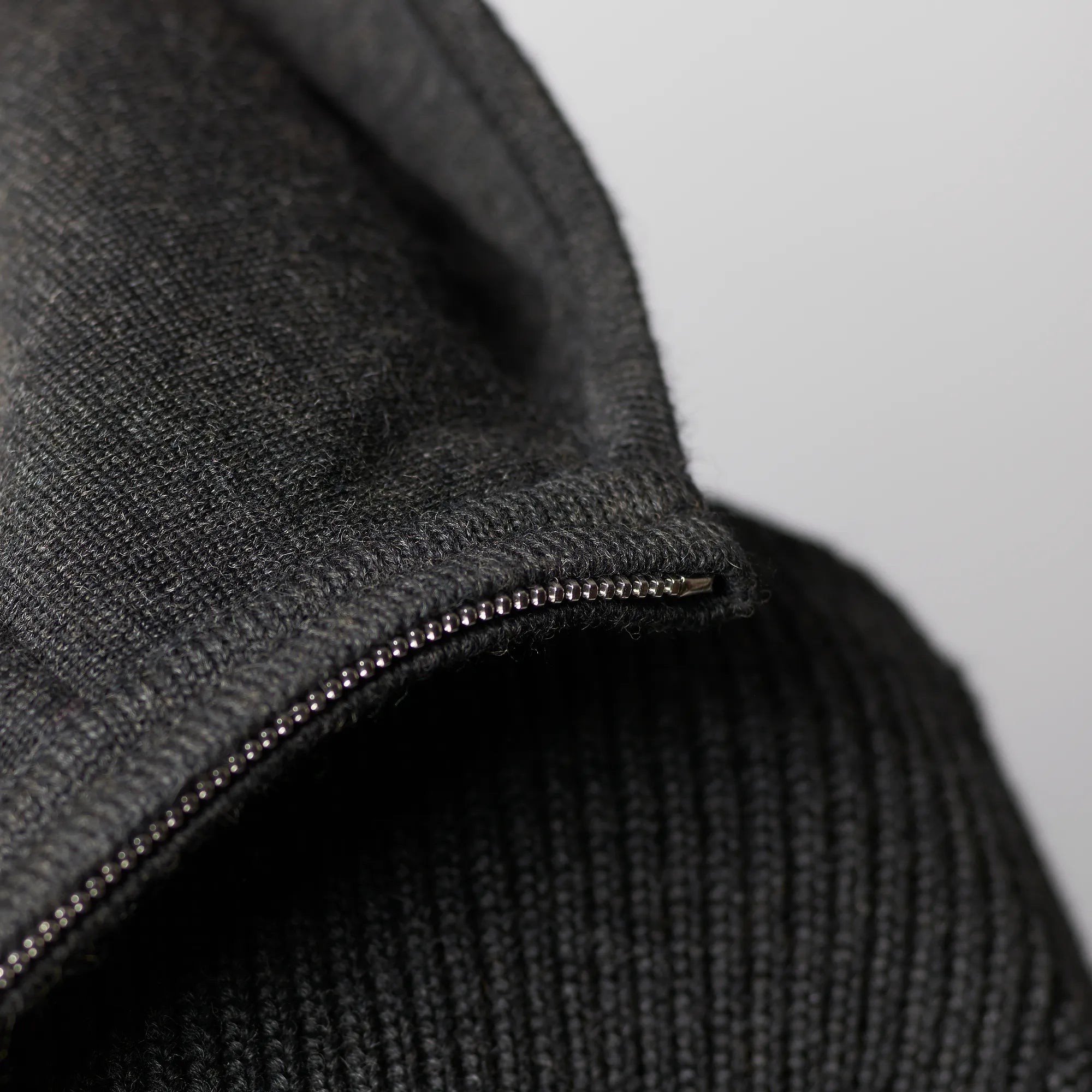 Jacke schwer mit Kapuze
